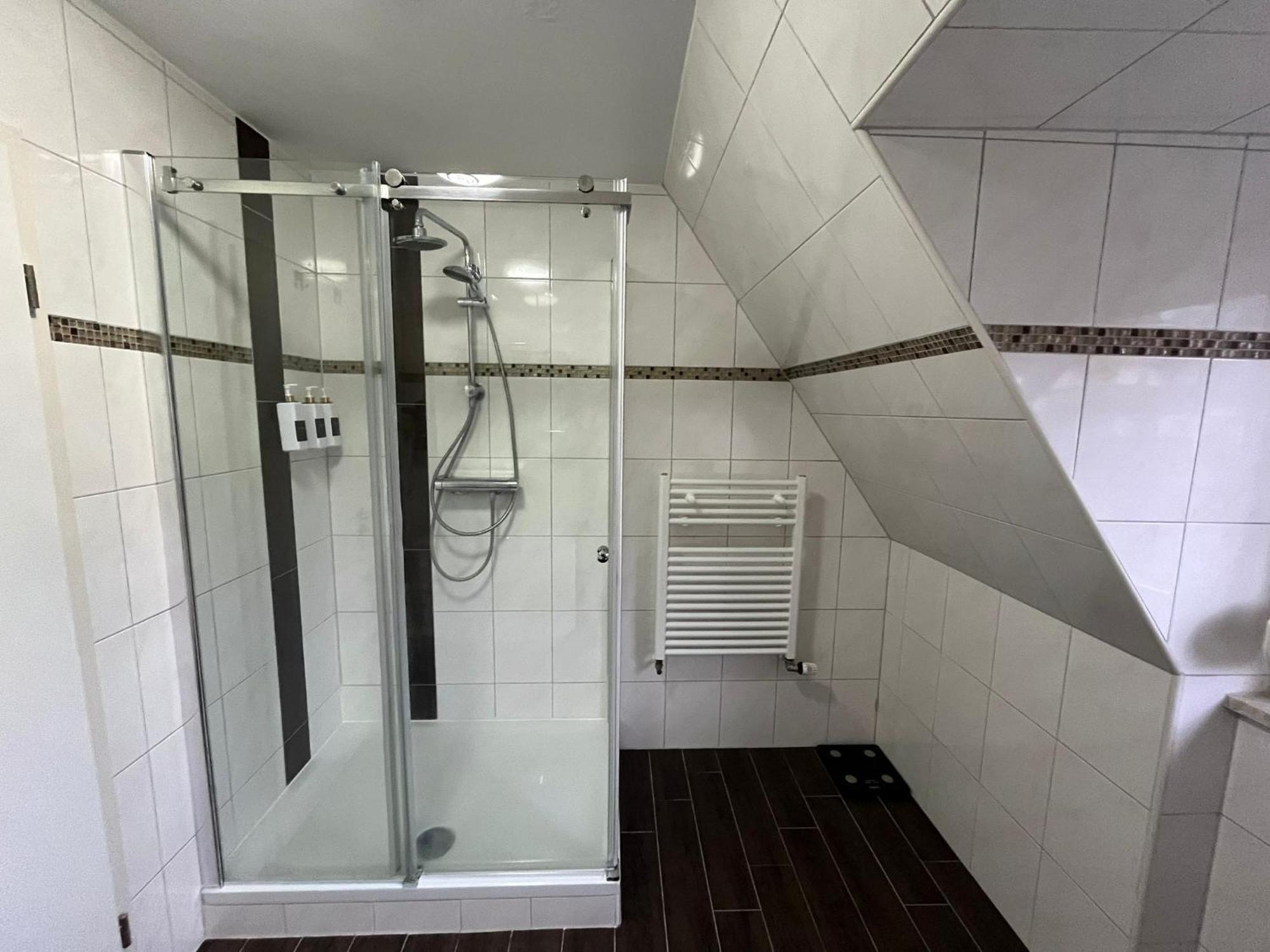 Schickes 110qm In Naehe Vw, Messe,dez Und Orangerie Lejlighed Kassel